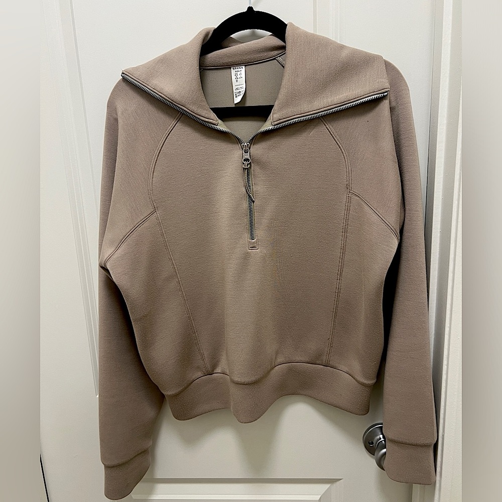 Spanx Air Essentials Half Zip - Fawn